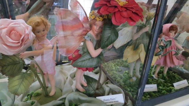 Впервые за 40 лет. День открытых дверей на кукольной фабрике R John Wright. Часть первая: Место, где рождаются куклы и