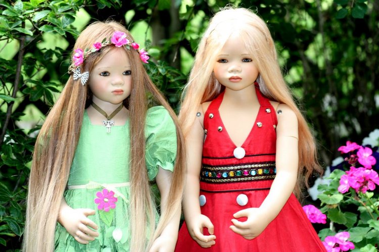 Солнечный денек в саду. Часть вторая - три подружки (фото 4)