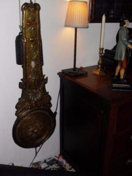 Старинные часы еще идут. Коллекция старинных часов