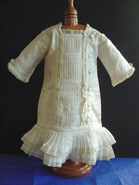 Внимание, опасный вирус — Редкие антикварные куклы и реплики: воск (фото 6)