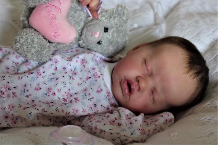 Моя новорожденная малышка Инди