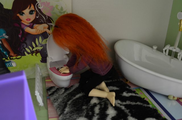 Операция ищем подарок! Fantasy Doll :Charlotte