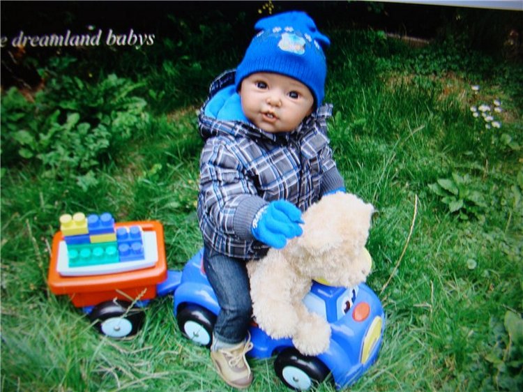 Увидела симпатичного мальчишку. Reborn Prototype Toddler, sculpt Adrie Stoete