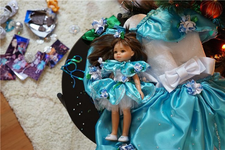 Кукла и ее девочка... После бала