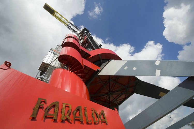 ЗАВИСНУТЬ В ВОЗДУХЕ... Oдин из самых необычных отелей в Мире, Amsterdam, Нидерланды (фото 5)