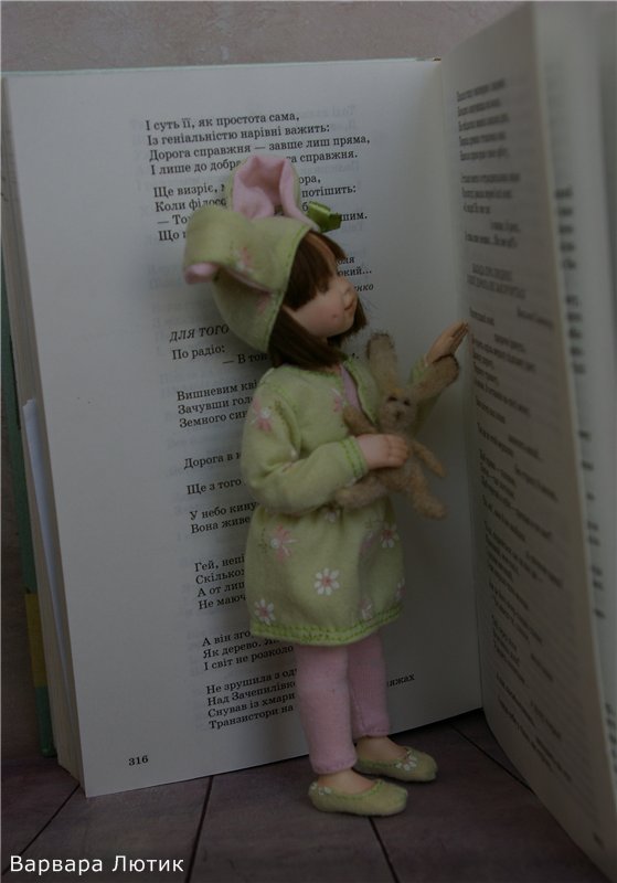 "Алиса" Авторская шарнирная куколка 16 см (фото 4)