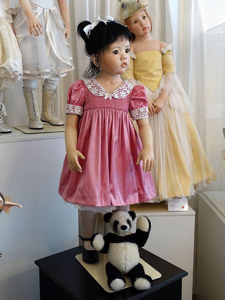 "Живые" фотографии фарфоровой коллекции Гунзель 2017 года