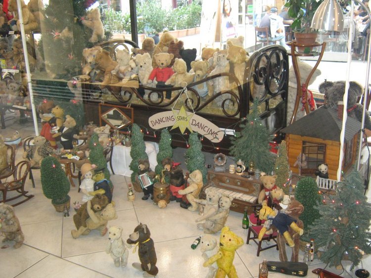 Медвежий флэш-моб – воспоминание о Вене