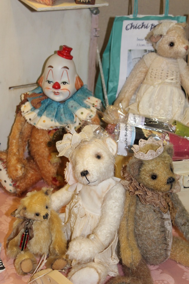 Все на выставку! Продолжение: Куклы и мишки