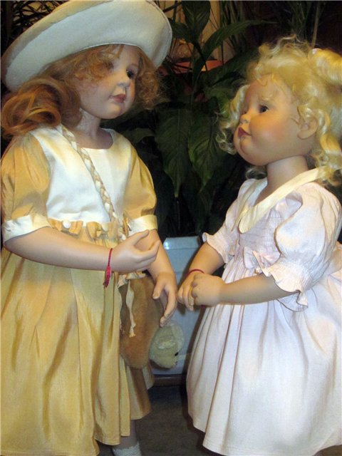 Лесли и Холли из коллекции "Шесть сестёр" от Hildegard Gunzel для Gotz (2002г.) (фото 6)