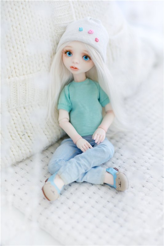 Много фотографий шарнирных кукол