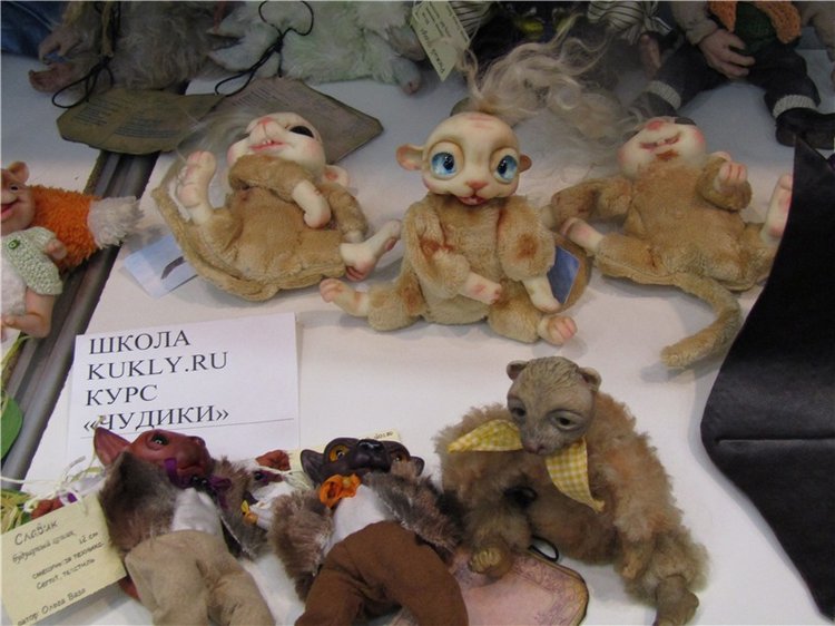 Зелененький он был... По следам выставки кукол на Тишинке 2016. В преддверии выставки «Hello Teddy» 1-4 декабря 2016 | Бэйбики Зелененький он был... По следам выставки кукол на Тишинке 2016. В преддверии выставки «Hello Teddy» 1-4 декабря 2016 (фото 3)