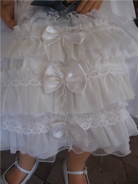 Нарядное платье для куклы