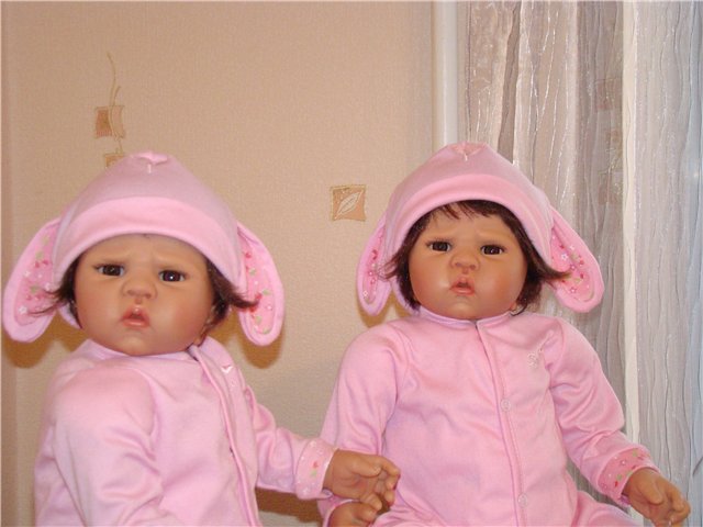 Три пары очаровательных двойняшек! Малышки от Ли Миддлтон "Кантри Шарм"