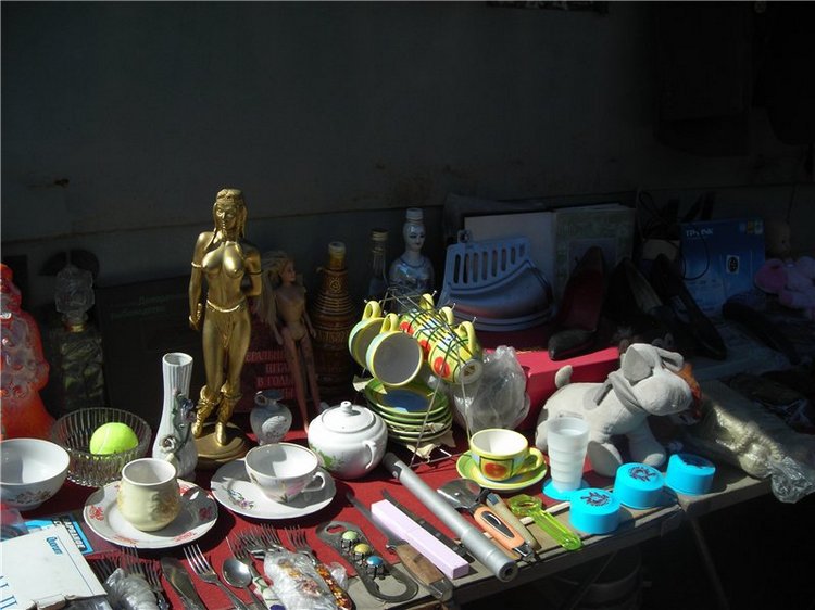 Барахолка - с нами рядом. Мы ее окинем взглядом | Бэйбики Барахолка - с нами рядом. Мы ее окинем взглядом