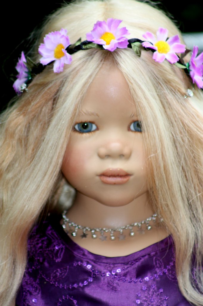 Солнечный денек в саду. Часть вторая - три подружки