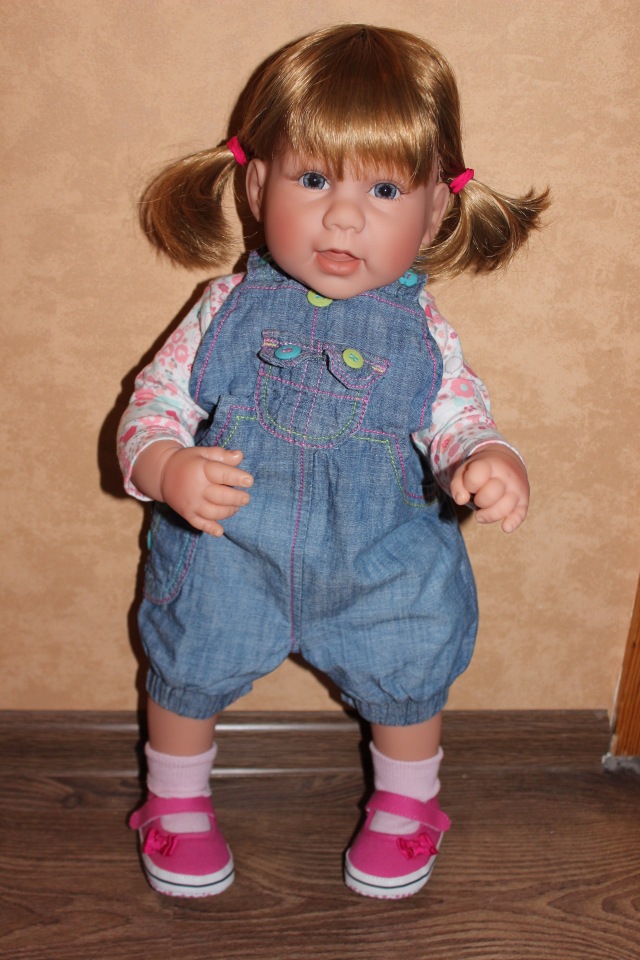 Сказочная девочка Алиса Classic Charm Lee Middleton doll