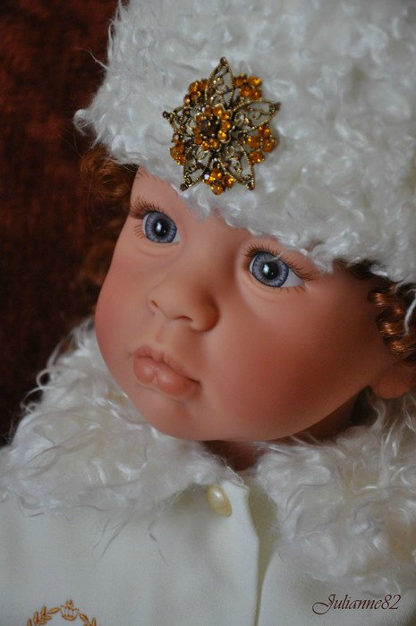 Middleton Doll: "Winter Splendor" из серии L'Innocence автор Ева Хеланд и кудряшка "С Днем Рождения, Тедди!"