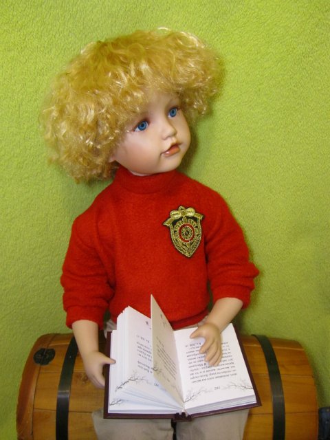 Два в одном. Фарфоровый мальчик