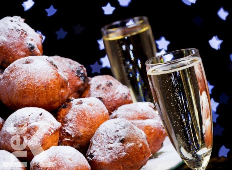 Новогодние рецепты: Голландские пончики - Oliebollen