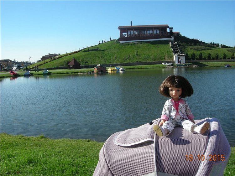 Первые прогулки Алисы — Фэшн