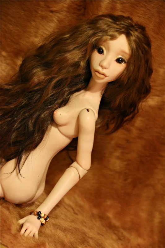 Новые фото авторской куклы брюнетки (фото 4)