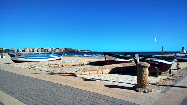 Поезд в Барселону дремлет, или, Мне ещё три платья надеть осталось (фото 5)