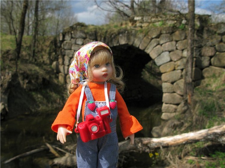 На водопад с Райли. Riley от автора Helen Kish