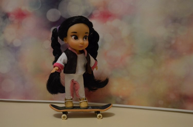 Мини дисней аниматорс Жасмин - покатушки на скейте (фото 4)