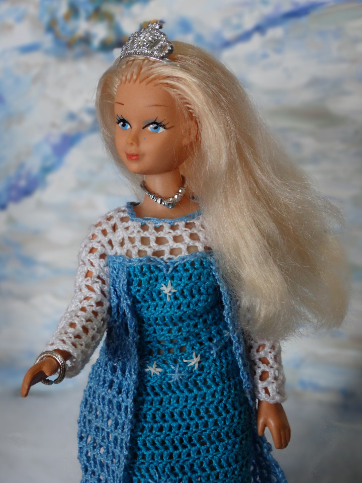 Совсем другие Анна и Эльза (фото 4)