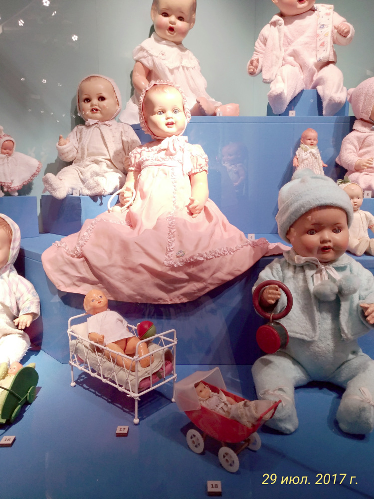 Выставка «Все лучшее – детям. Игрушки 1950–1980 годов из коллекции Сергея Романова». Часть 1