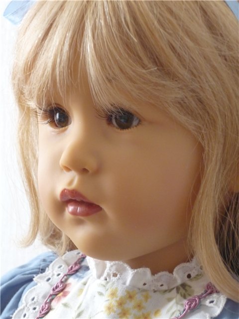 Такая разная Инга Скилле (блондинка)