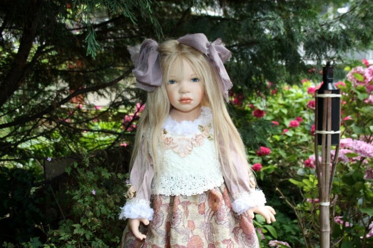 Марусина прогулка по саду. Коллекционная кукла от Zofia & Henry Zawieruszynski (фото 3)