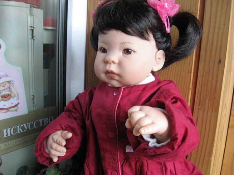 Азиаточка Миддлетончик и её любимые игрушки (фото 3)
