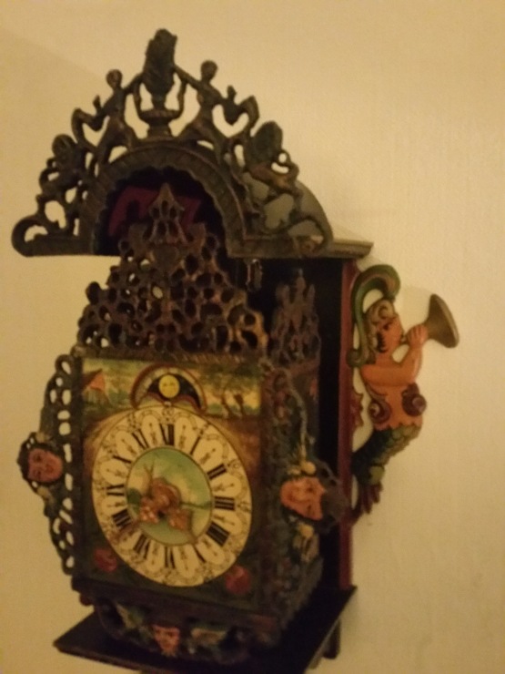 Старинные часы еще идут. Коллекция старинных часов - часть вторая