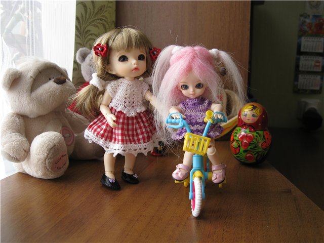 Две подружки. Девочки БЖД - Элис и Сосенка Пин