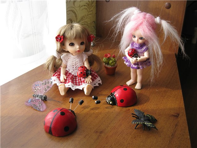 Две подружки. Девочки БЖД - Элис и Сосенка Пин