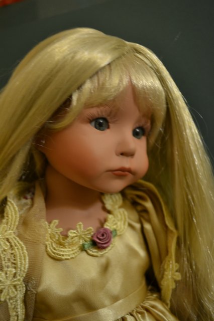 "Посреди золотого поля встанет..." - "золотая" кукла от Линды Рик