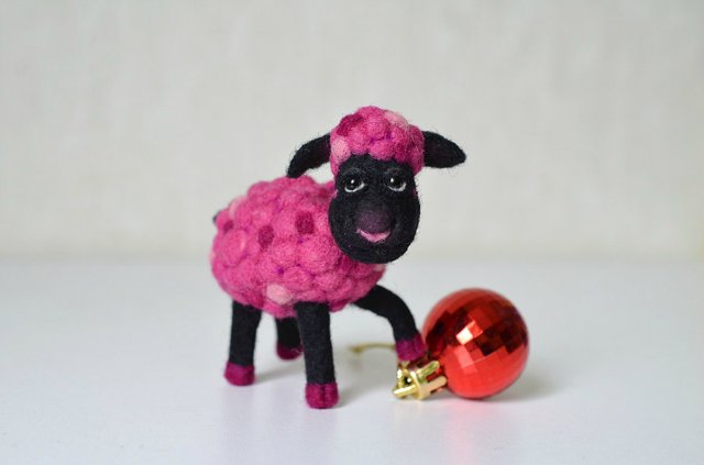 Овечки. Игрушка валянием своими руками (фото 6)