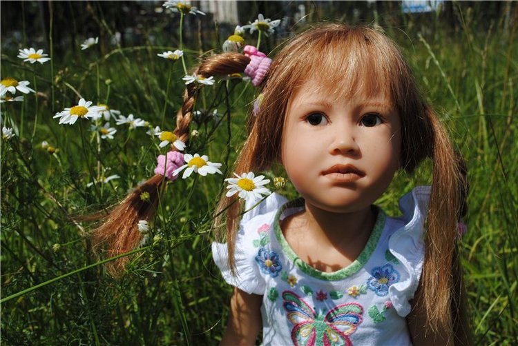 Летняя прогулка милой девочки Паулы Heidi Plusczok