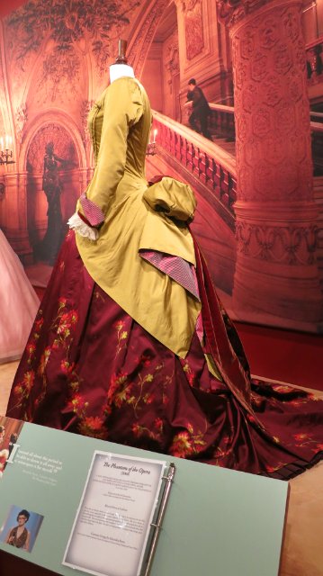 Как за неприметным фасадом может скрыватся просто удивительный Клондайк!!! Или "Это я удачно зашел!!!!!"