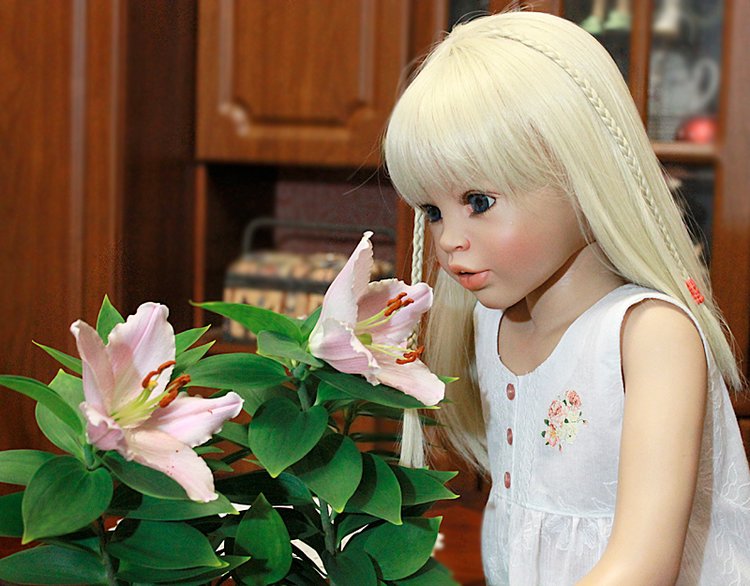 Портрет с лилиями — Куклы Susan Lippl (Сьюзан Липпл): MasterPiece (фото 7)