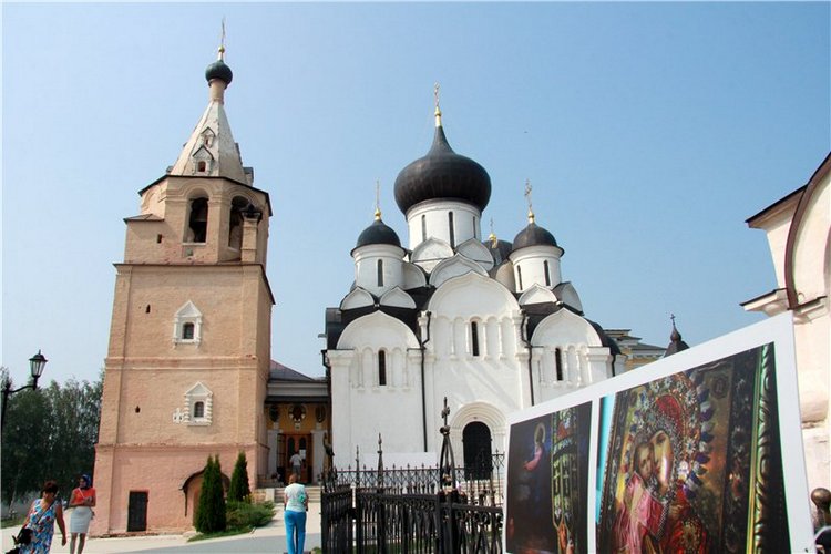 До свидания, Июль! Minouche от Sylvia Natterer