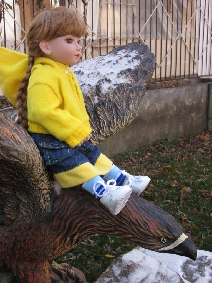 Утренняя прогулка в парке Горького с Соломоном и Анхен, или О сложностях гуляния с собакой и куклой одновременно