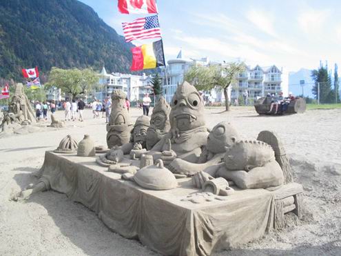 Замки, произведения скульптуры из песка (фото 10)