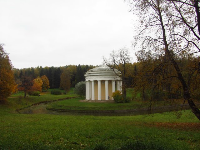 Забреду сегодня в парк осенний