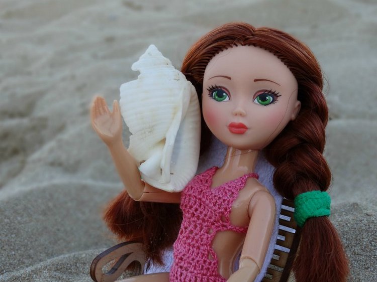 Варя на пляже — Российские куклы Весна
