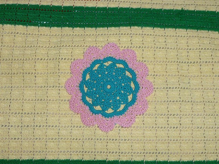 Абажуры из вязаных салфеток