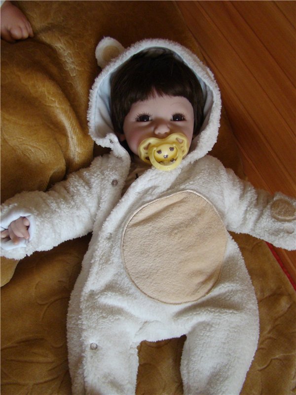 Безопасность прежде всего! Автокресло нужная вещь. Коллекционные куклы Ли Миддлтон, Адора