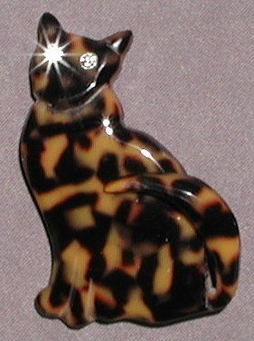 Славный пластик "бакелит"! У него отменный вид! Или возвращение бакелитового болванчика